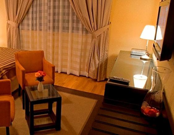 Al Faris 1 Hotel Apartments 迪拜 外观 照片